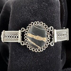 Natural stone bracelet